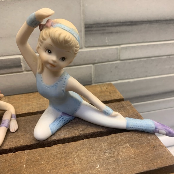 Set of Two Vintage Homco #1406 Ceramic Ballerina Figurines - Picture 3 of 6